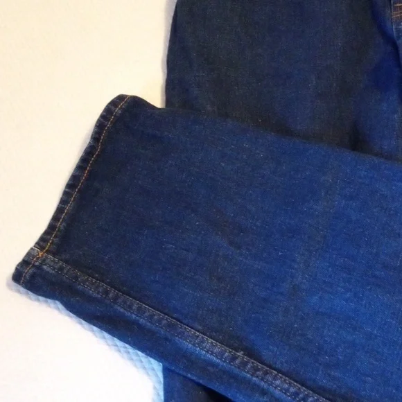 Abercrombie & Fitch Ultra High Rise Jeans - 10 - Picture 6 of 7